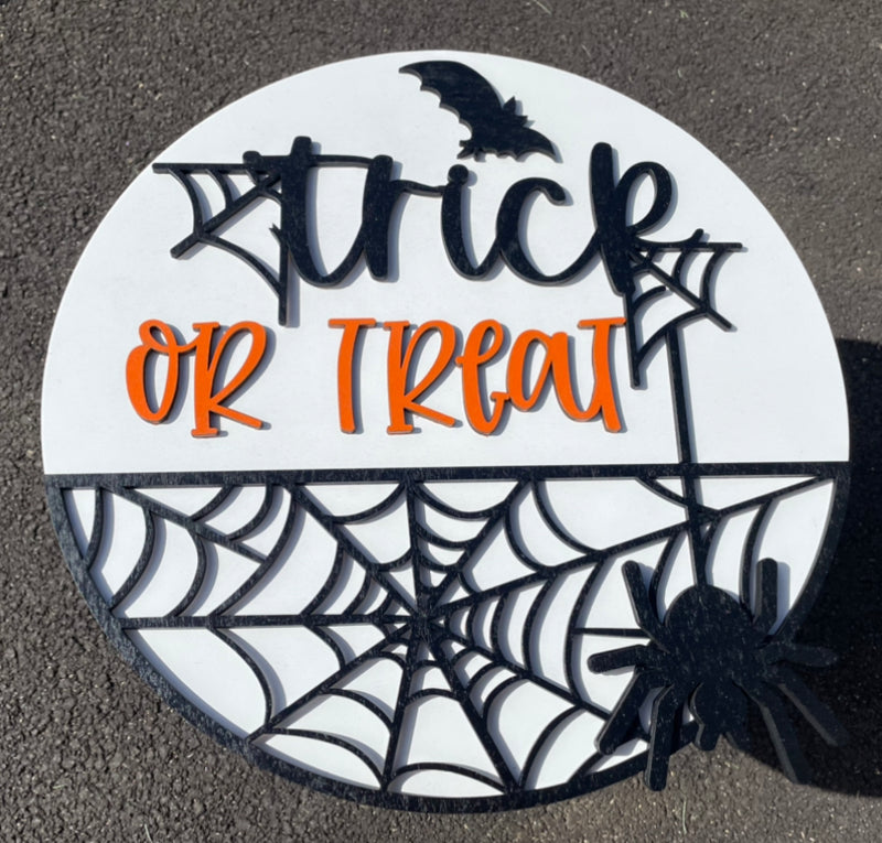 Trick or treat spider DIY door round
