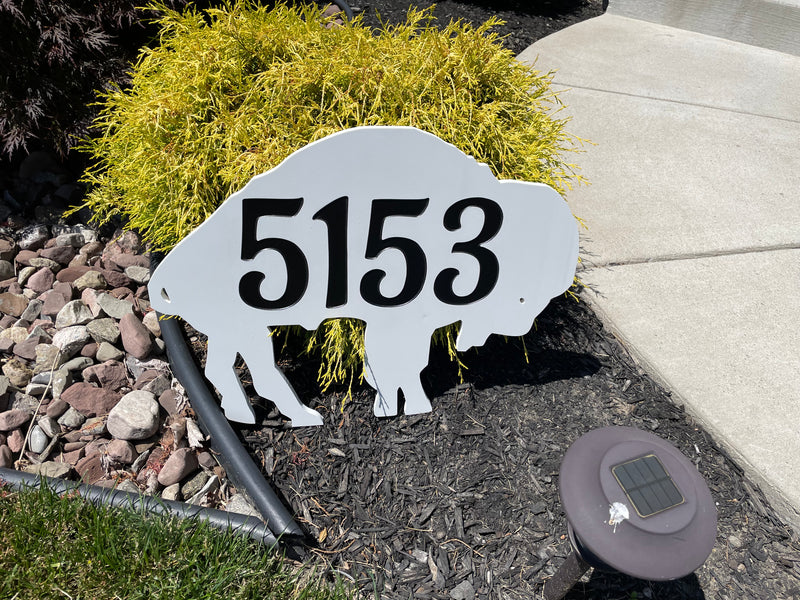 Buffalo House Number (Garden size 23x18)